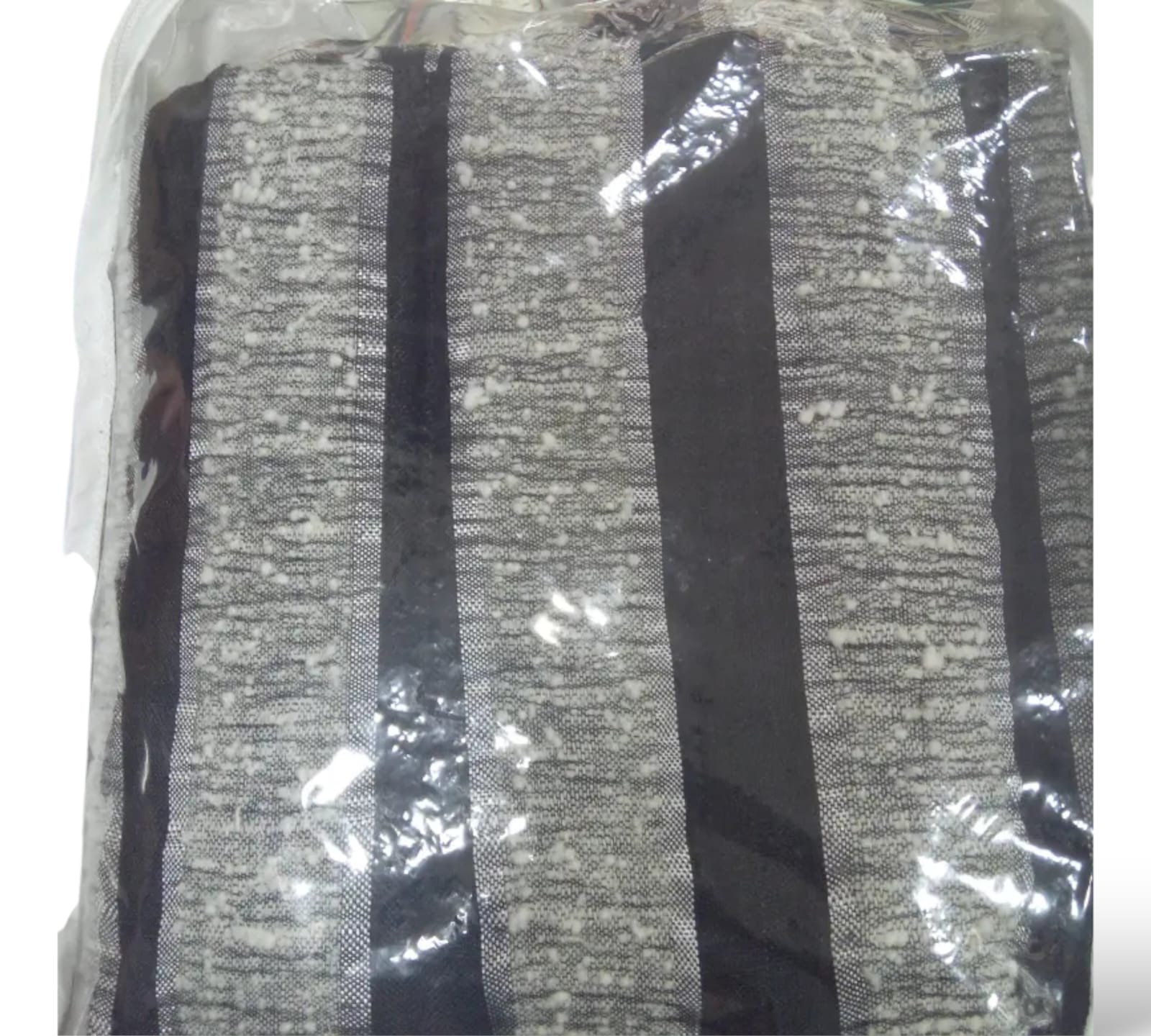 ثوب حبة قريصة النملة مشرطة بالأسود